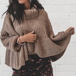 Oversized cropped sweater